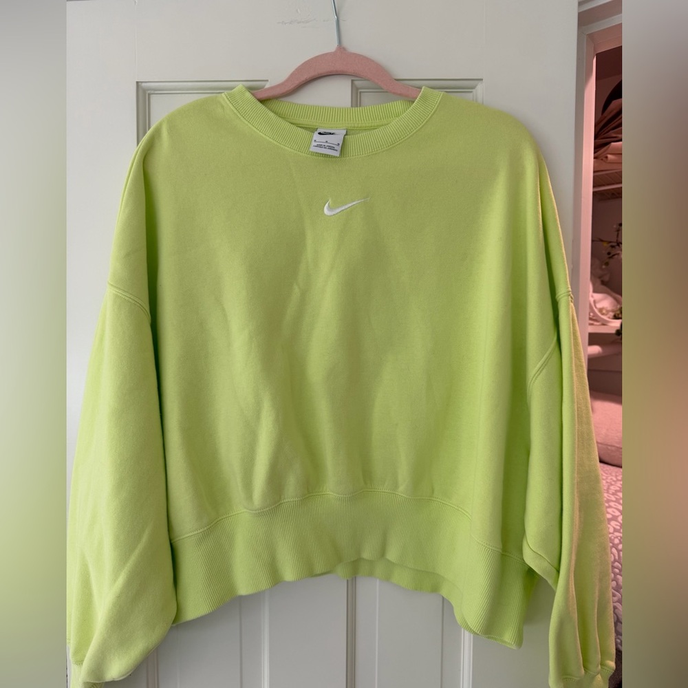 Nike Neon Green Crewneck sweatshirt